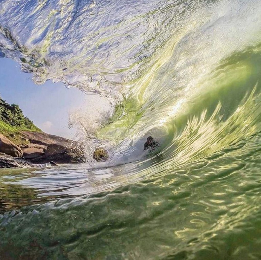 Brazil- Rider: @jc.rodrigues.10 Photo: @paulo_surfedepeito